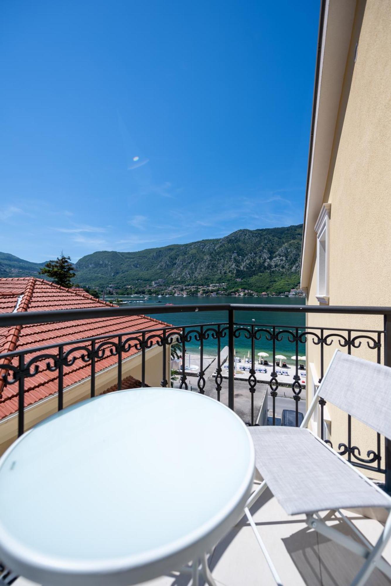 The Golden Luxury Apartments Kotor Exterior photo